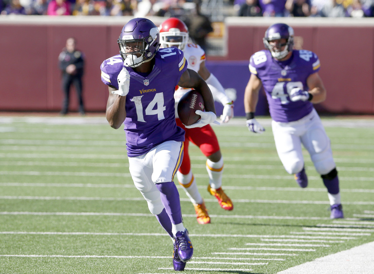 How is Stefon Diggs still UNOWNED in more than half of fantasy football lea...